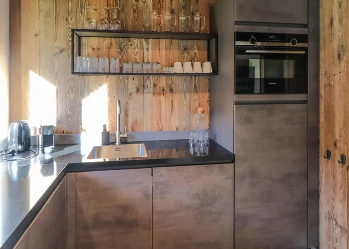 Semesterbostad Afritz Am